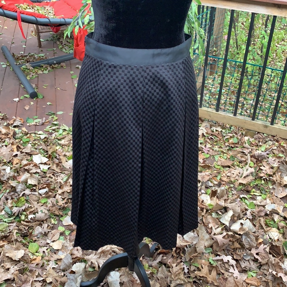 Mario Serrano Black Pleated MIDI Skirt